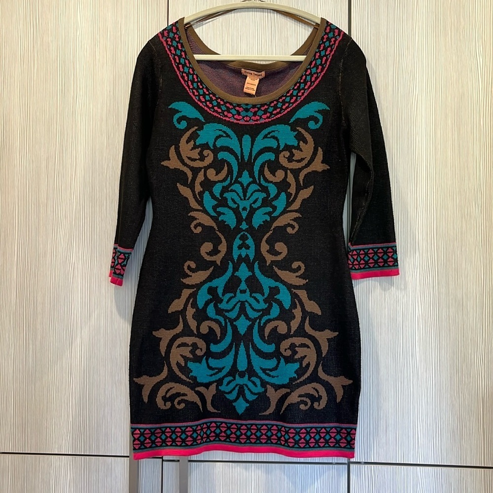 Flying Tomato Knit Mandala Dress in Black, Blue‎ & Pink – Size Medium